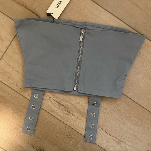 LUXE TO KILL Charcoal Strap Detail Crop Top - Picture 10 of 10